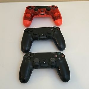 Lot of 3 PS4 wireless controllers